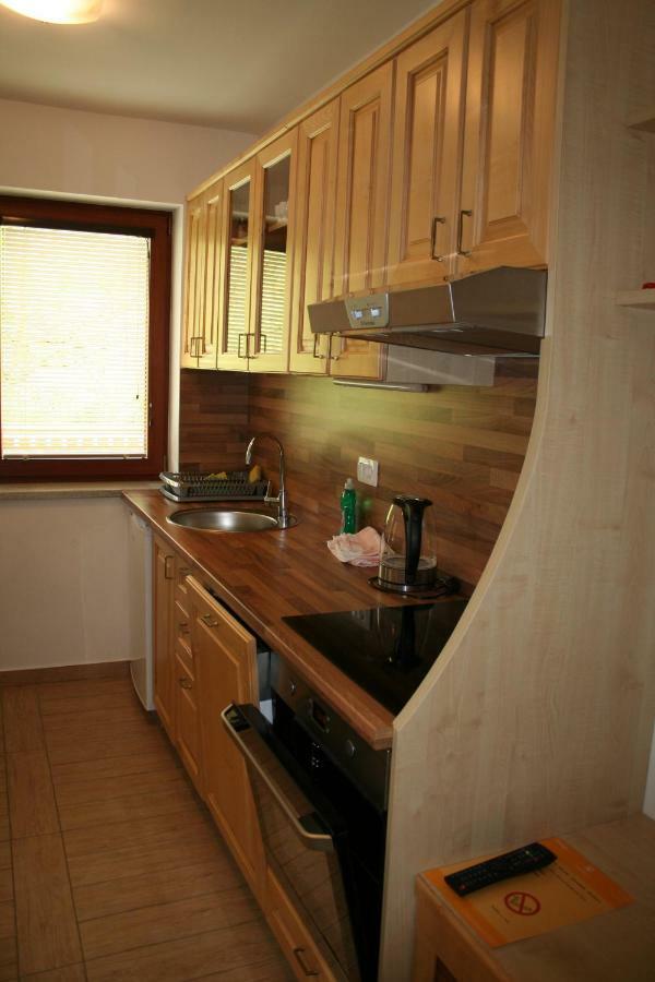 Simnovi Apartmaji - Surrounded By Nature 캄니크 외부 사진