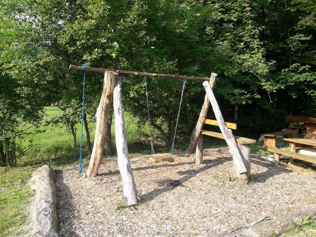 Simnovi Apartmaji - Surrounded By Nature 캄니크 외부 사진