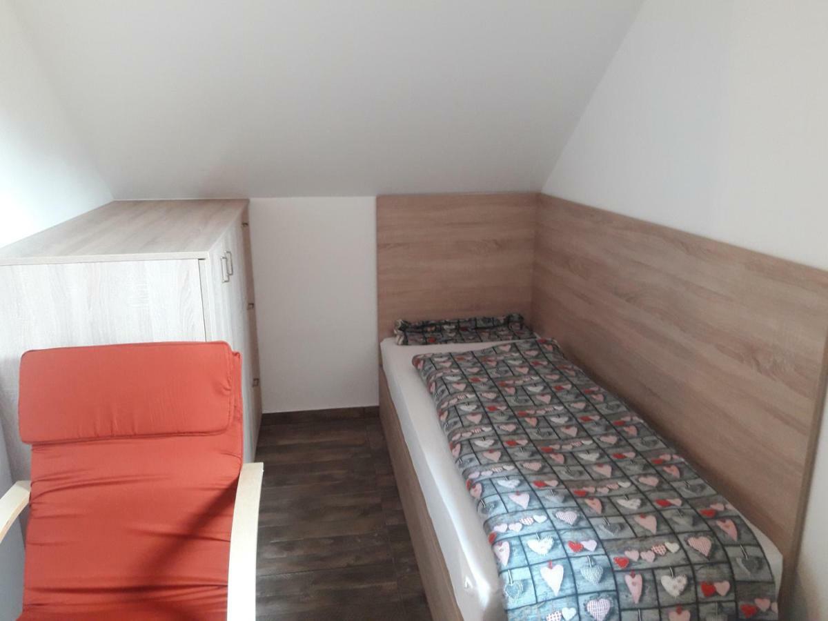 Simnovi Apartmaji - Surrounded By Nature 캄니크 외부 사진